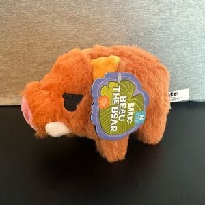 NWT BarkBox “Beau The Boar” Grunt Squeaker Crinkle Plush Dog Toy Size M Medium